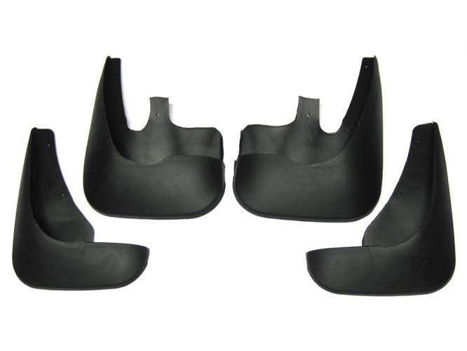 Ford Focus Mk2 04-11 SEDAN chlapacze 4 szt. kpl.