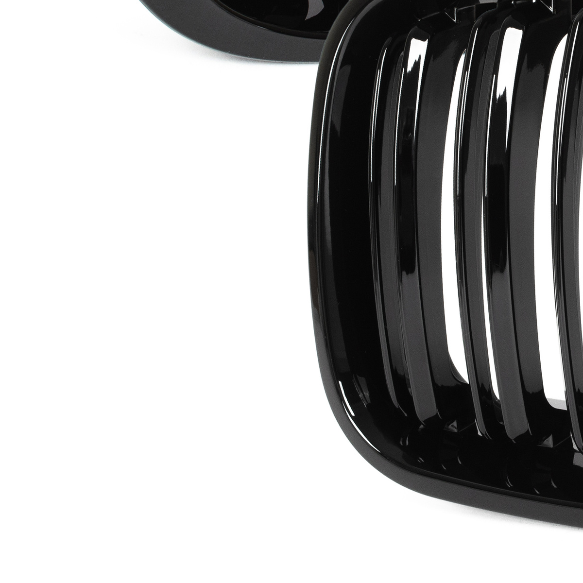 BMW 3 E46 97-01 SEDAN / KOMBI atrapy między reflektory (nerki) lewa + prawa kpl. BLACK GLOSSY DOUBLE BAR