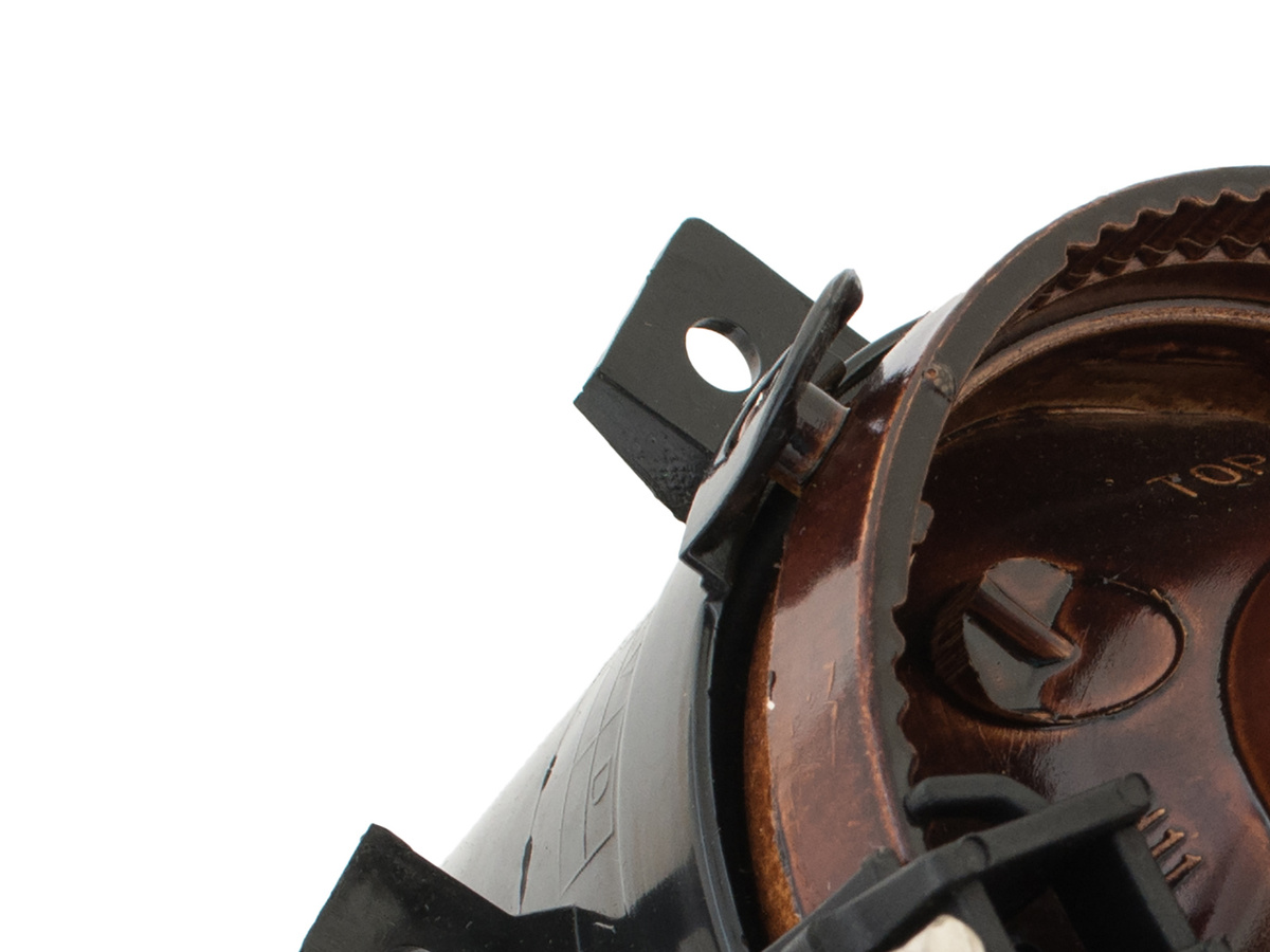 VW Amarok 10-12 halogen prawy