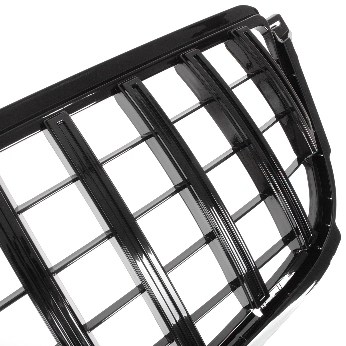 Mercedes KLASA M W166 11-15 atrapa między reflektory (grill)