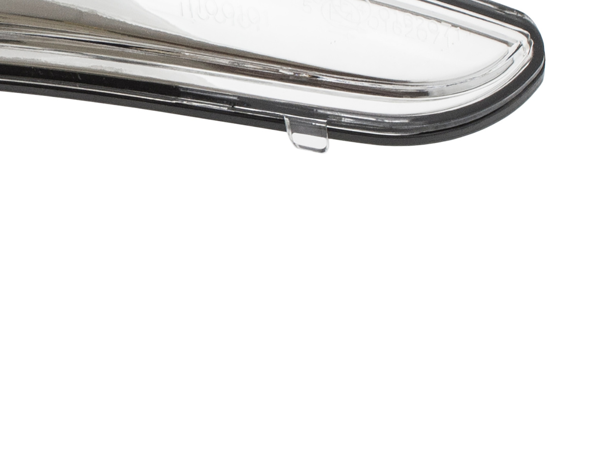 Peugeot 208 2012- kierunkowskaz w lusterko prawy