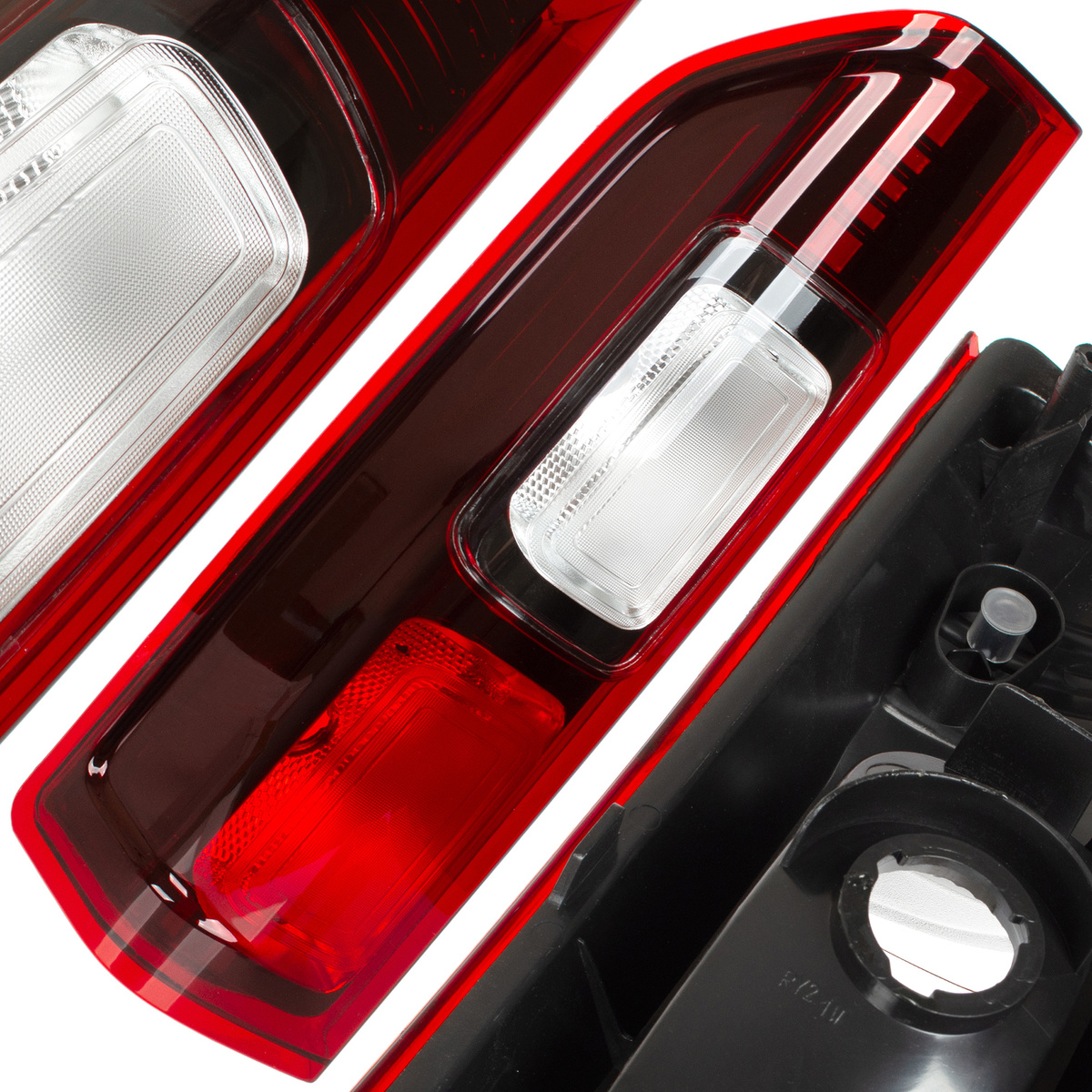 Nissan NV300 2016- lampa tylna lewa