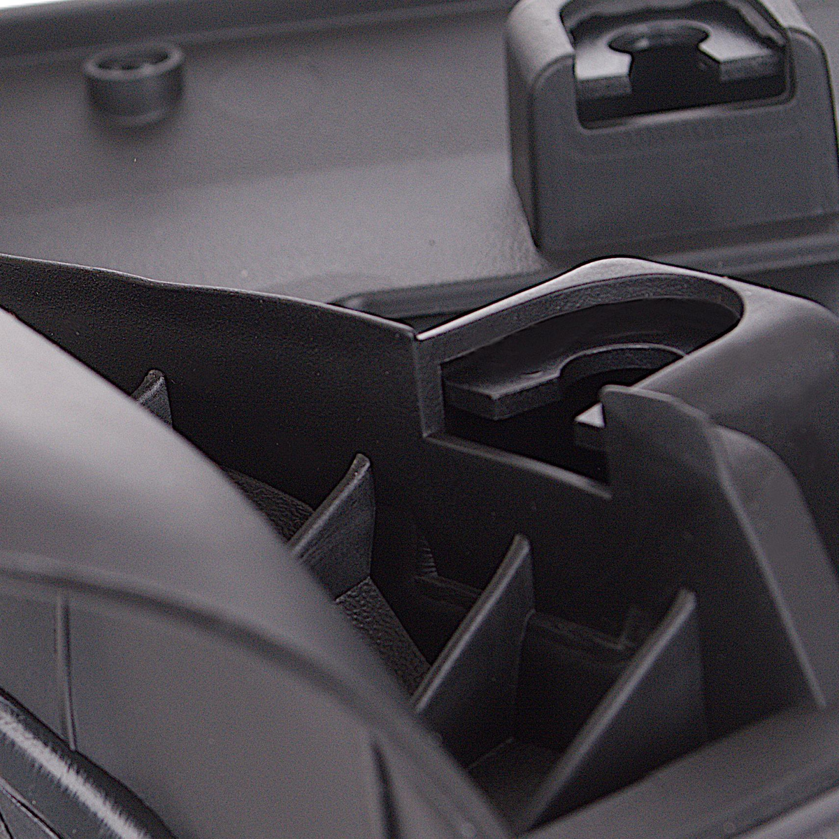 Ford COURIER 2014- listwa nakładka słupka (trójkąt lusterka) lewa