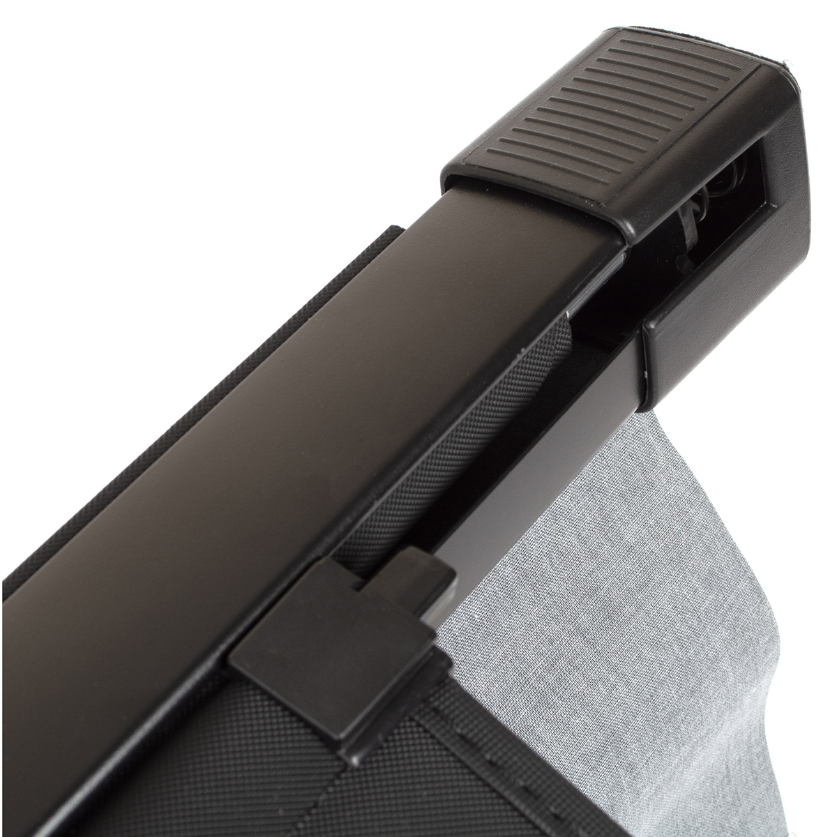 Jeep Grand Cherokee KL 14-18 roleta bagażnika CZARNA