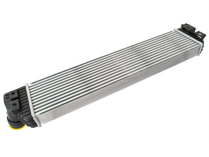 Renault Master III 2010- 2,3 dCi chłodnica powietrza (intercooler)