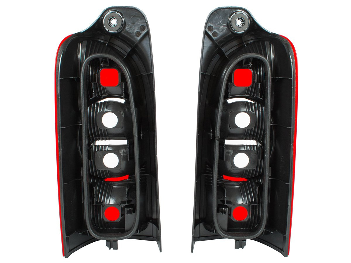 Nissan Interstar 03-10 lampa tylna lewa + prawa 2 szt. KPL
